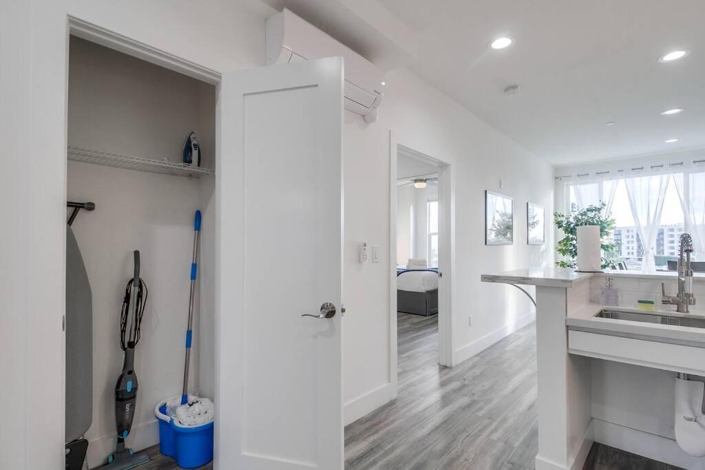 Park Blvd Paradise 303 King Bed With A Private Spa San Diego Exterior photo